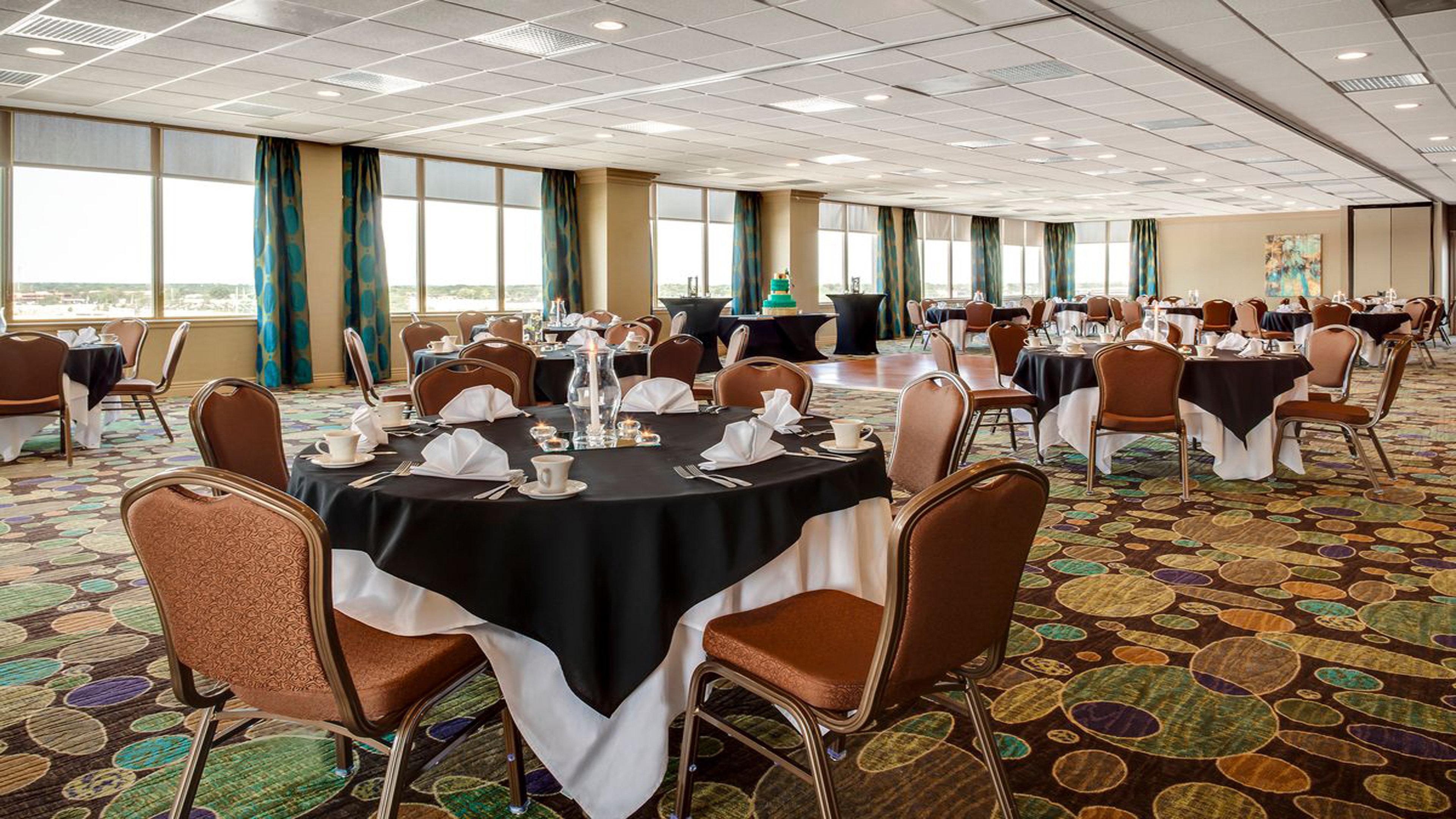 & Overland Park-west By Ihg Hotel Overland Park