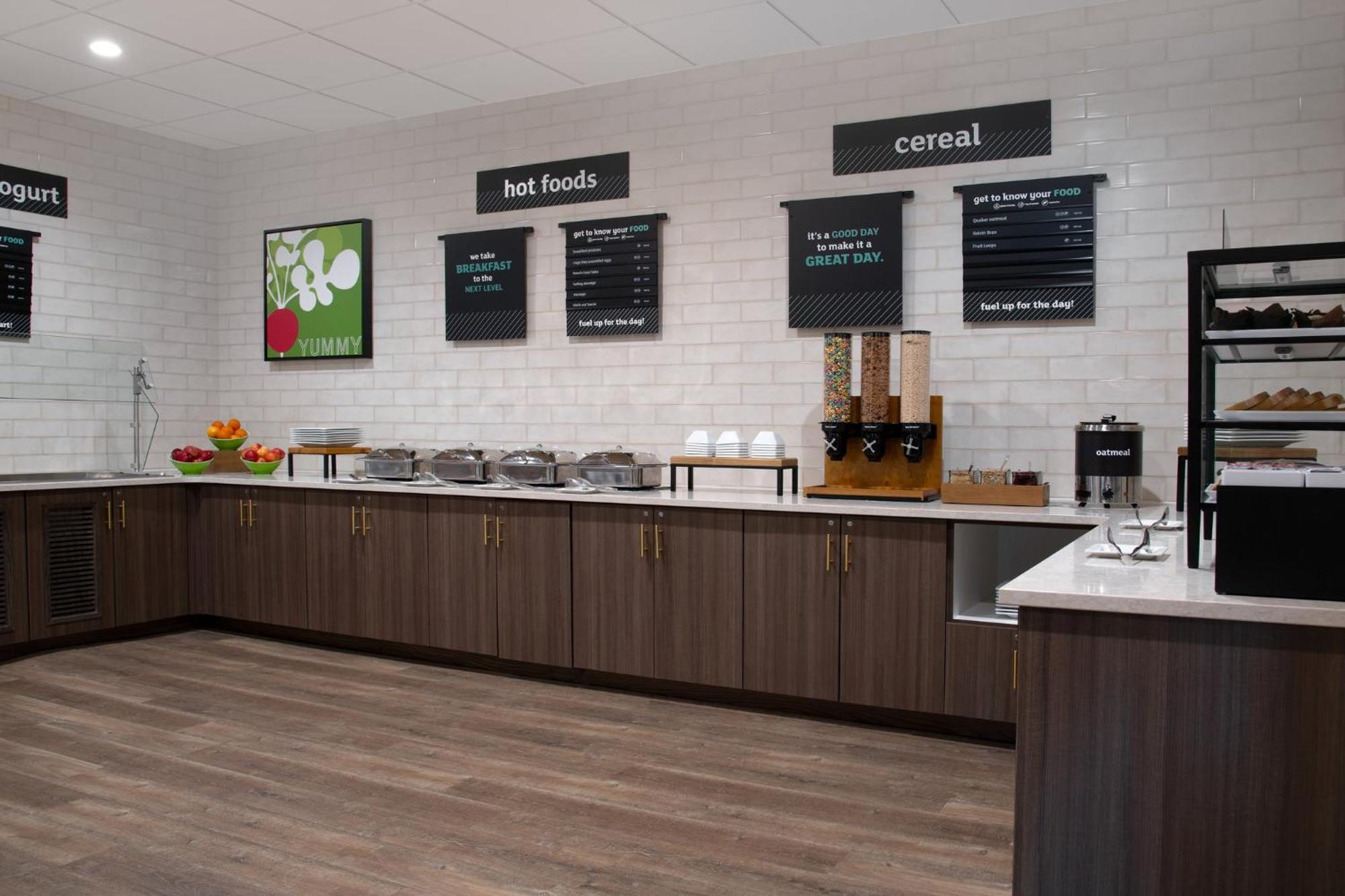 Hotel & Overland Park-west By Ihg 3*